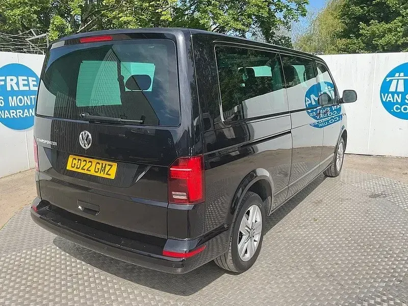 Usado VW Transporter SE 148 HP (108 kW) 2022 Preto Van