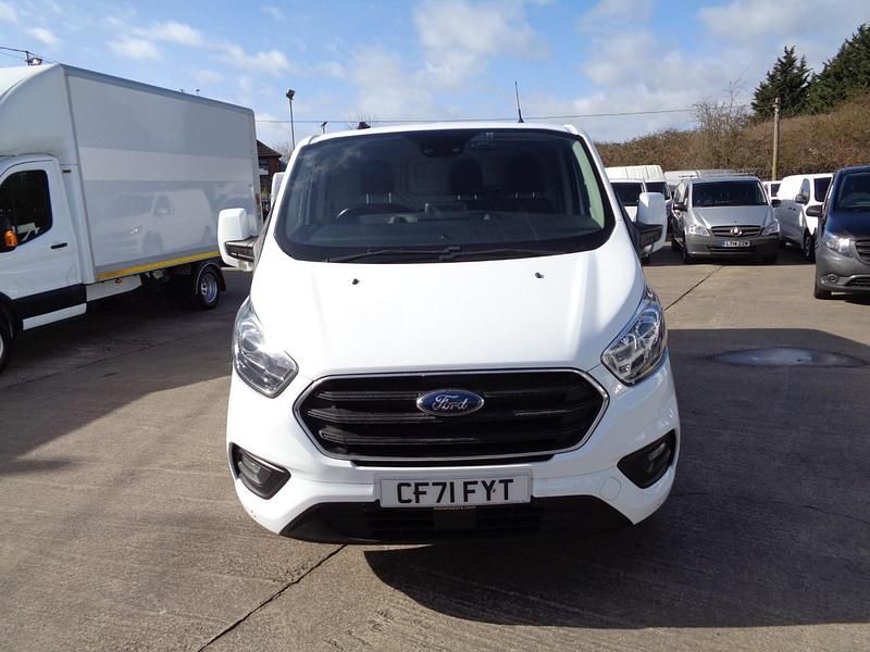 Used Ford Transit Custom Limited 130 HP (95 kW) 2021 White Van