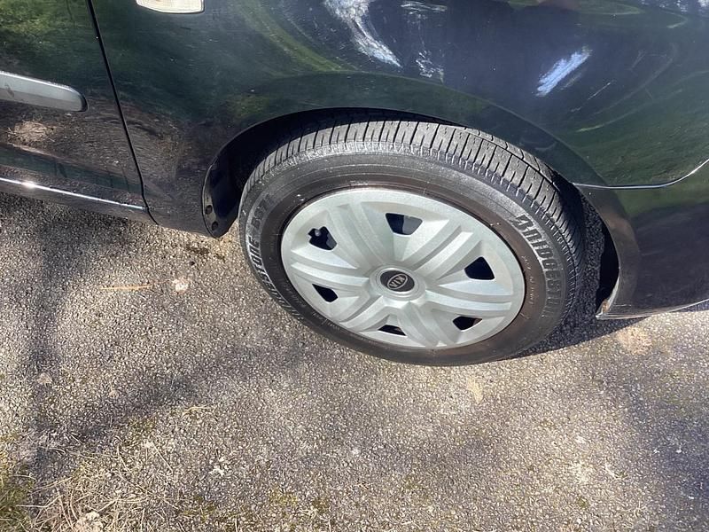 Used Kia Picanto 64 HP (47 kW) 2010 Black Hatchback