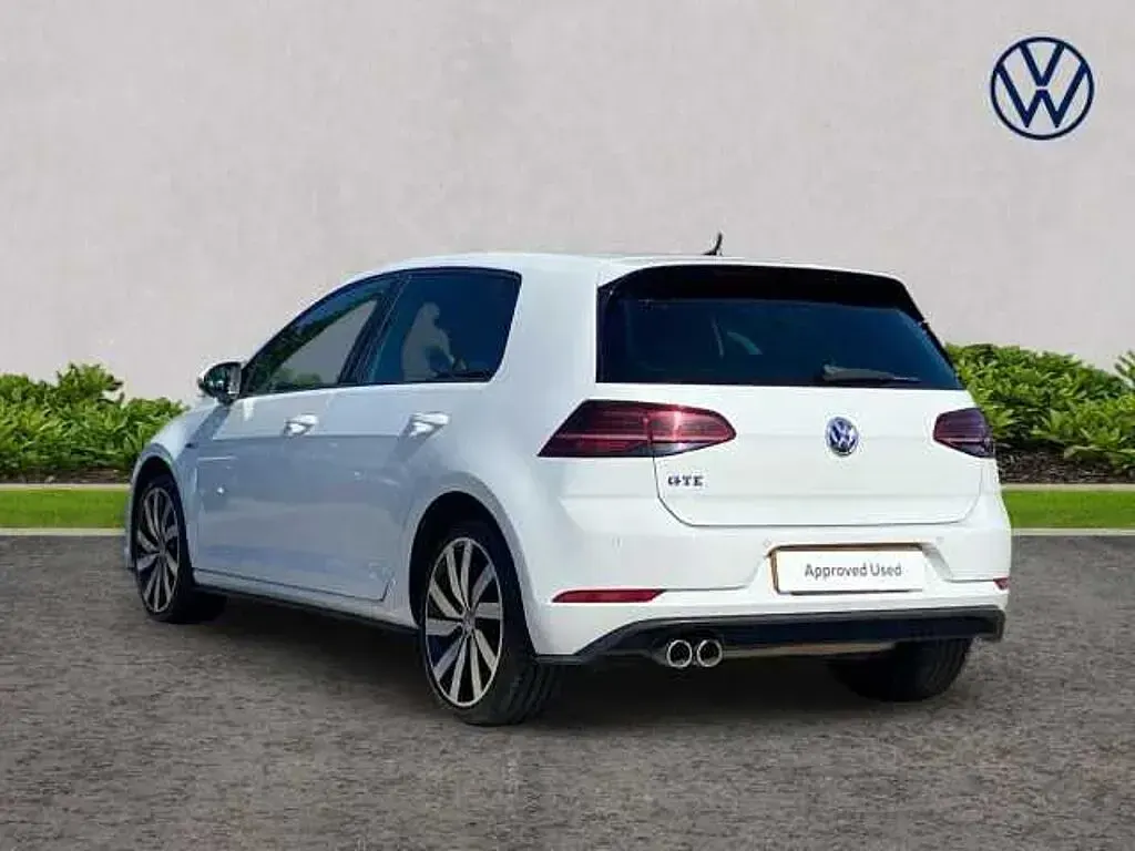 Used VW Golf VII GTE 204 HP (150 kW) 2019