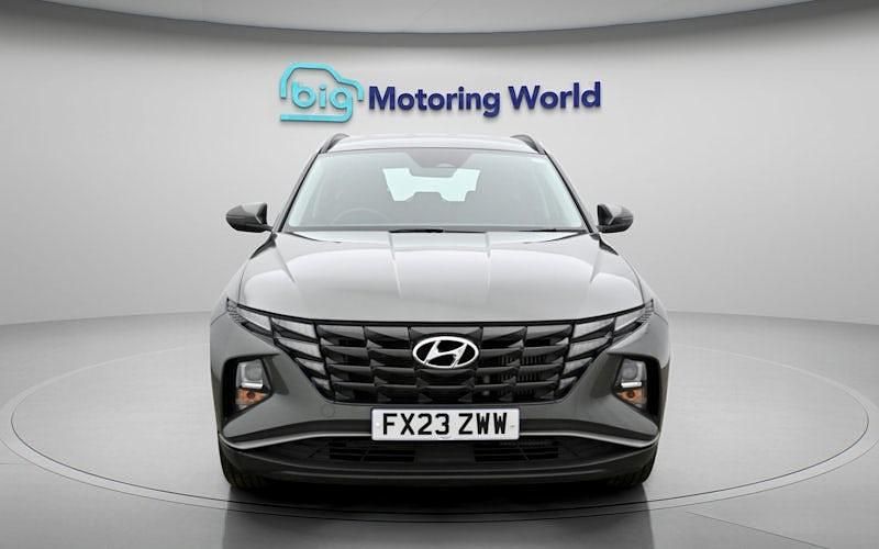 Usado Hyundai Tucson SE 150 HP (110 kW) 2023 Cinzento SUV