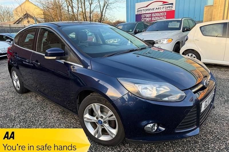 Blue Used 2011 Ford Focus Zetec Hatchback | £3,099 (Fair price) - Image 1/1
