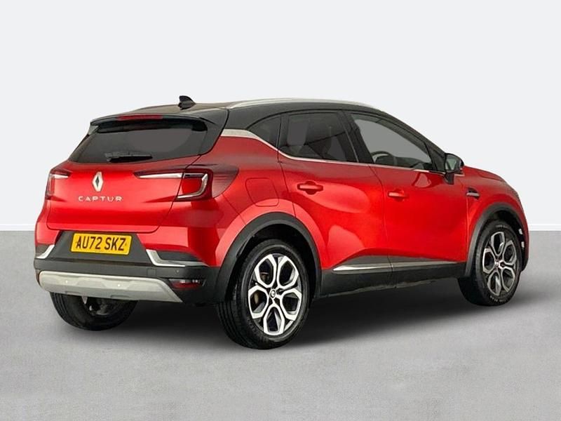 Used Renault Captur Techno 91 HP (66 kW) 2022 Red/black SUV