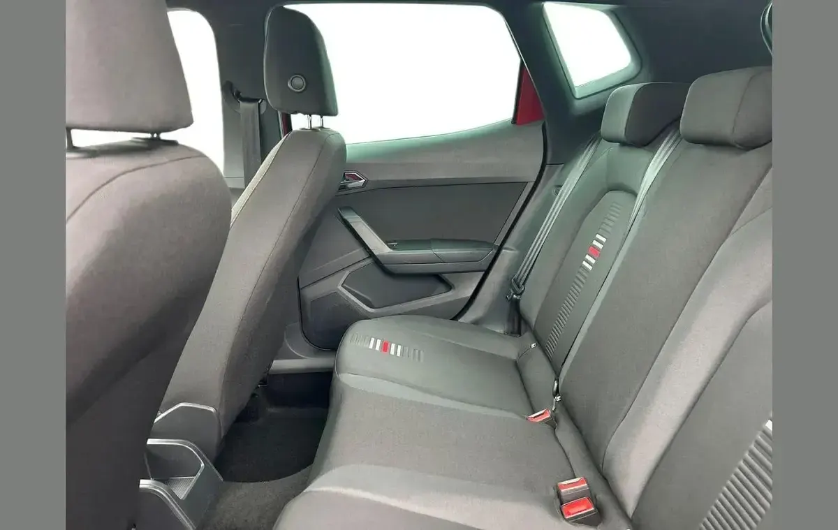 Used Seat Arona FR 113 HP (83 kW) 2020 Red SUV