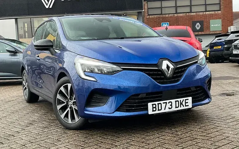 Used Renault Clio Evolution 90 HP (66 kW) 2023 Hatchback