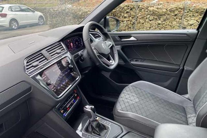 Used VW Tiguan R-line Edition 150 HP (110 kW) 2023 Black SUV
