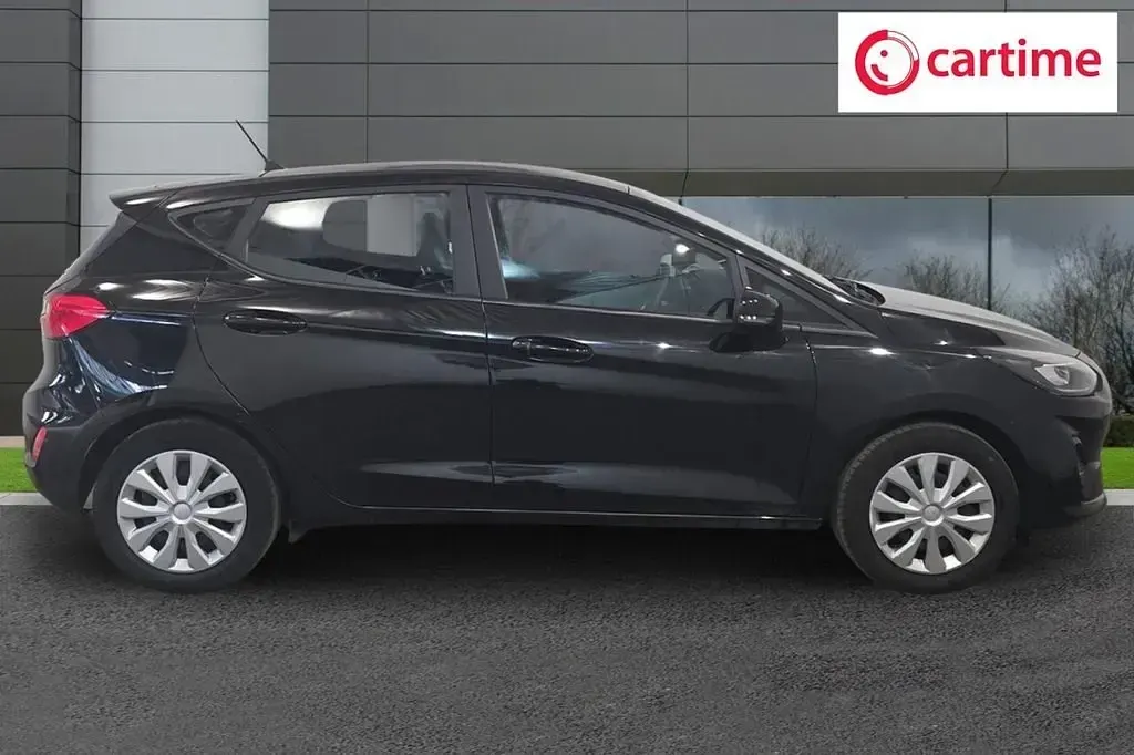Usado Ford Fiesta Trend 75 CV (55 kW) 2022 Negro Utilitario
