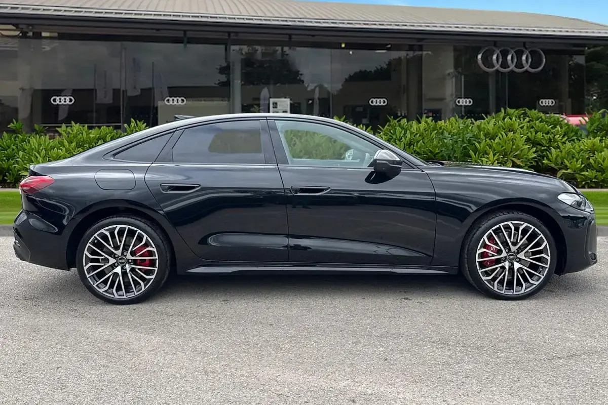 New Audi S5 Comfort 362 HP (266 kW) 2026 Black Hatchback