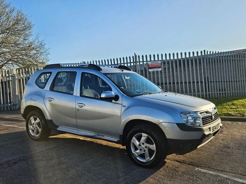 Usado Dacia Duster Lauréate 2014 Prateado SUV