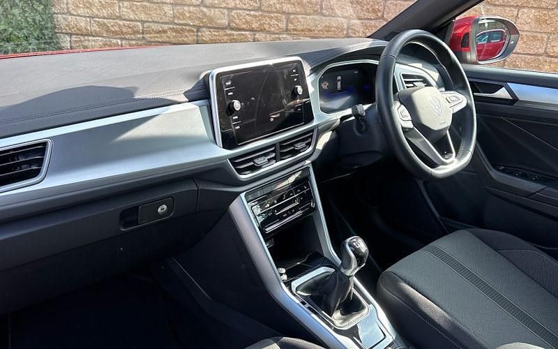 Usado VW T-Roc Cabriolet Style 150 HP (110 kW) 2025 Cabrios