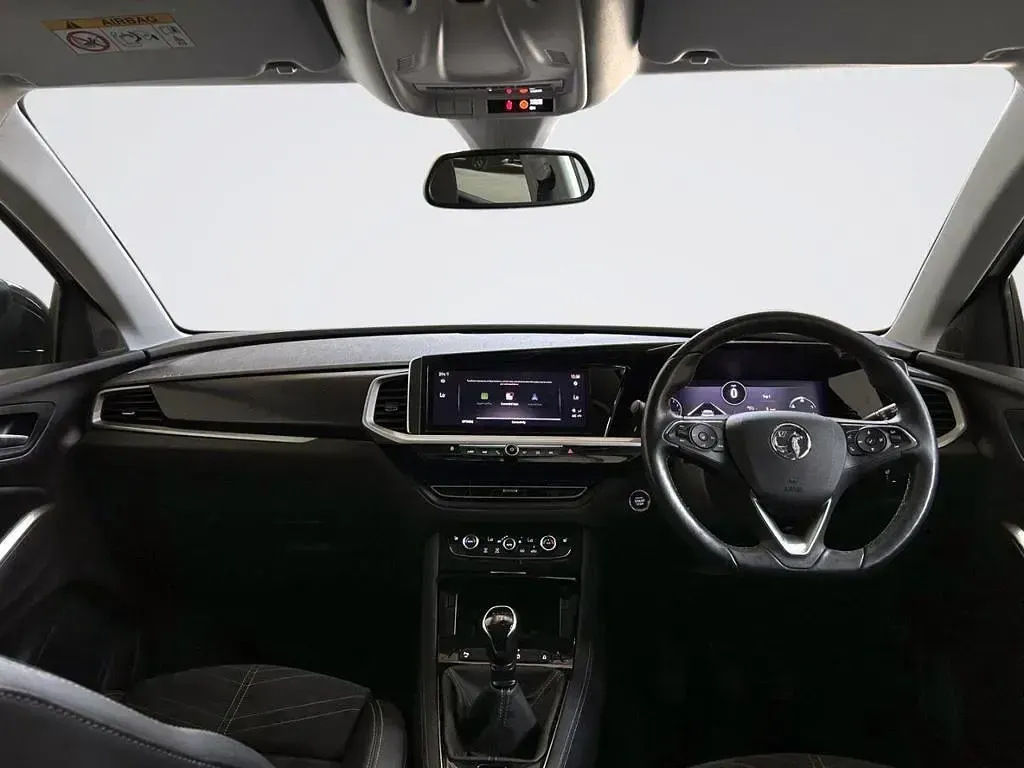 Used Vauxhall Grandland X Ultimate 130 HP (95 kW) 2023 White SUV