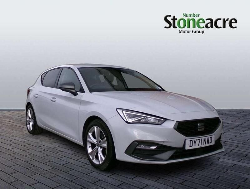 Used Seat Leon FR 128 HP (94 kW) 2021 White Hatchback