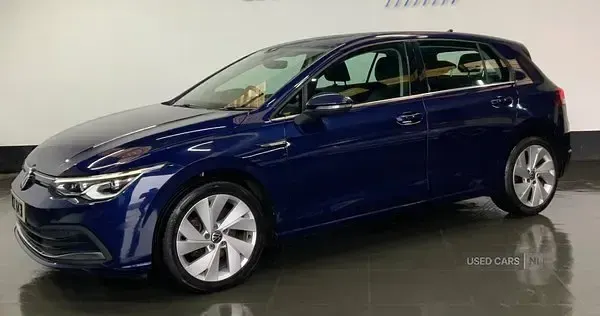 Second-hand VW Golf VII Style 115 CP (84 kW) 2020 Albastru Hatchback