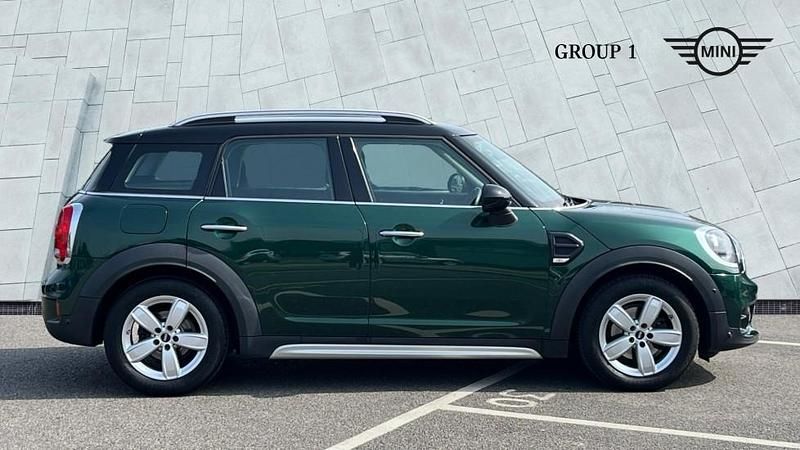 Used Mini Cooper Countryman Classic 134 HP (98 kW) 2019 Green SUV