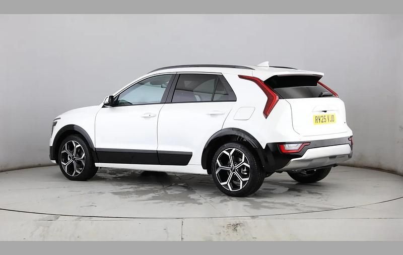Used Kia Niro 127 HP (93 kW) 2025 White SUV