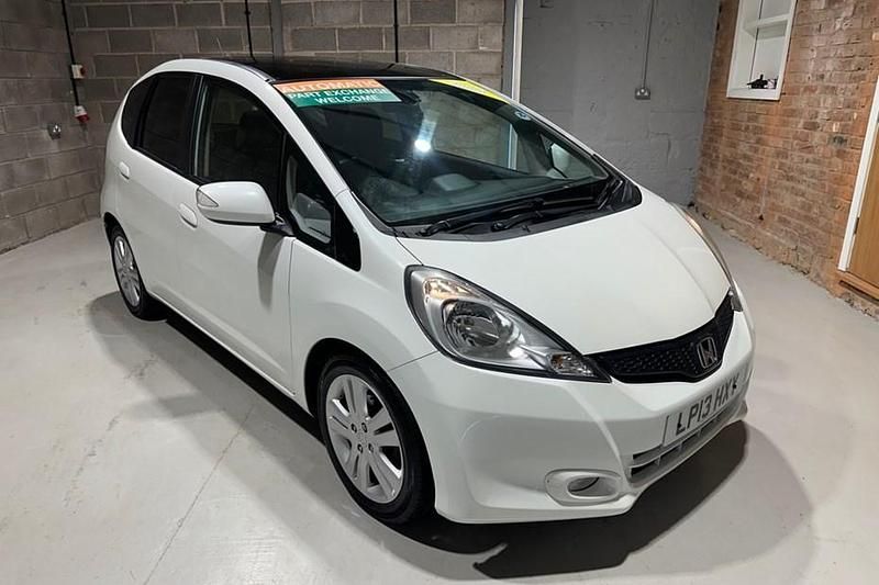 White Used 2013 Honda Jazz EX Hatchback | £6,750 (Fair price) - Image 1/1