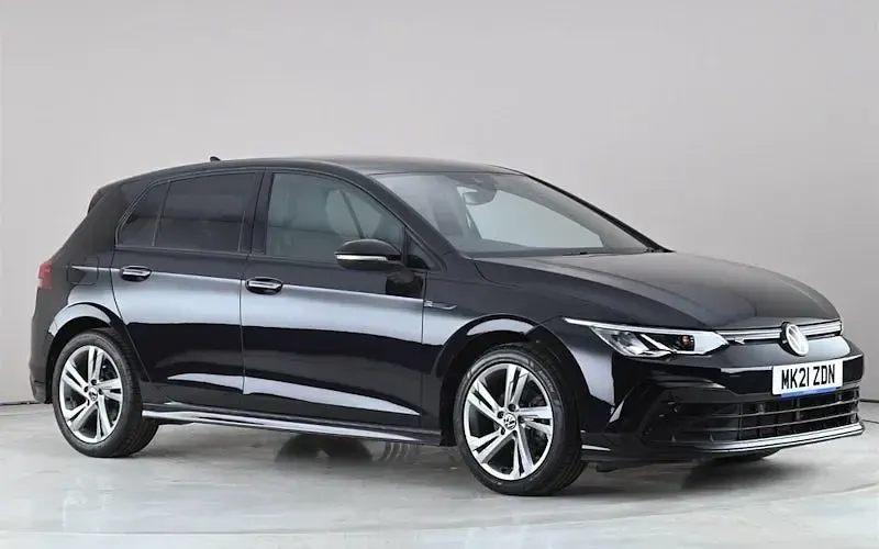 Second-hand VW Golf VIII R-line 131 CP (96 kW) 2024 Hatchback