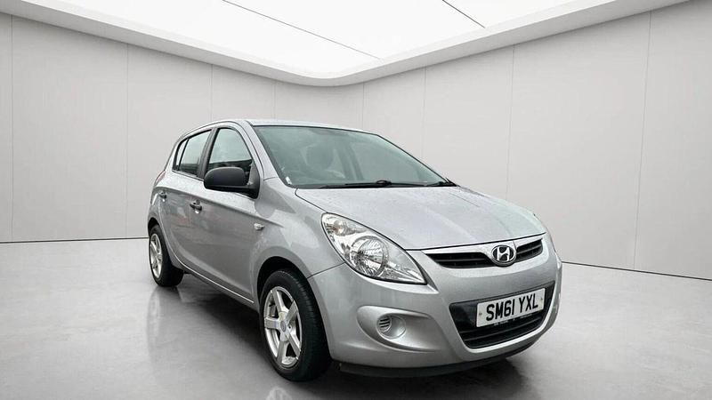 Used Hyundai i20 Classic 2012 Silver Hatchback