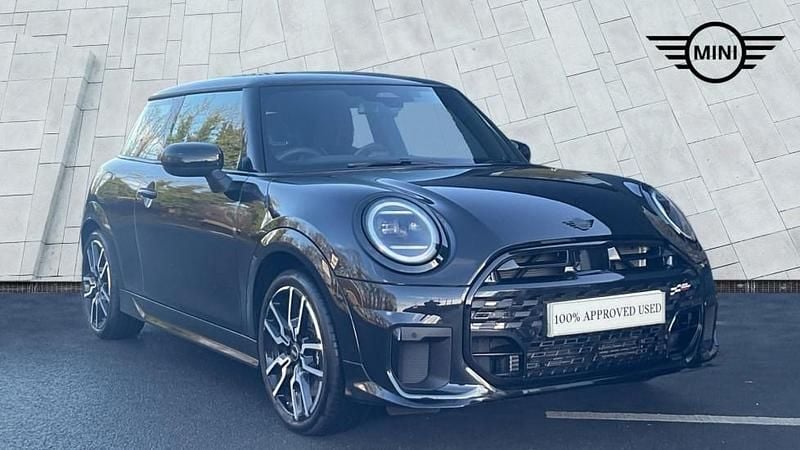 Used Mini Cooper Hatch 113 kW (154 HP) 2025 Black Hatchback