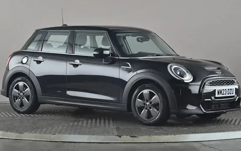 Used Mini Cooper S Comfort 178 HP (130 kW) 2022 Hatchback