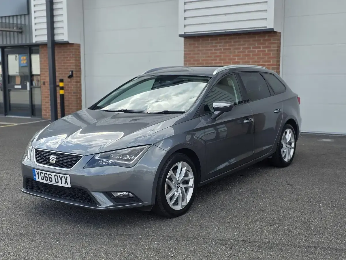 Used Seat Leon SE Dynamic 2016 Grey Estate