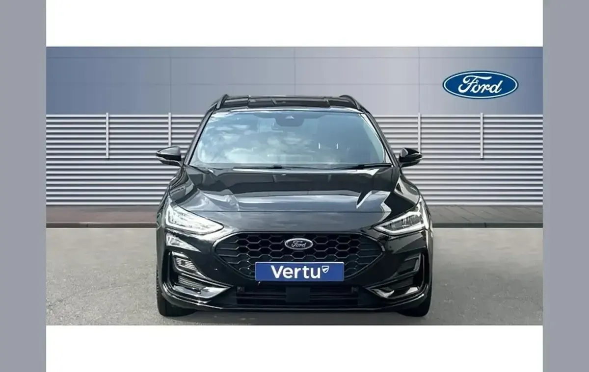 Used Ford Focus ST-Line X 153 HP (112 kW) 2023 Black Estate