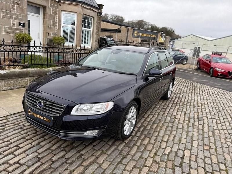 Used Volvo V70 SE 181 HP (133 kW) 2015 Blue Estate