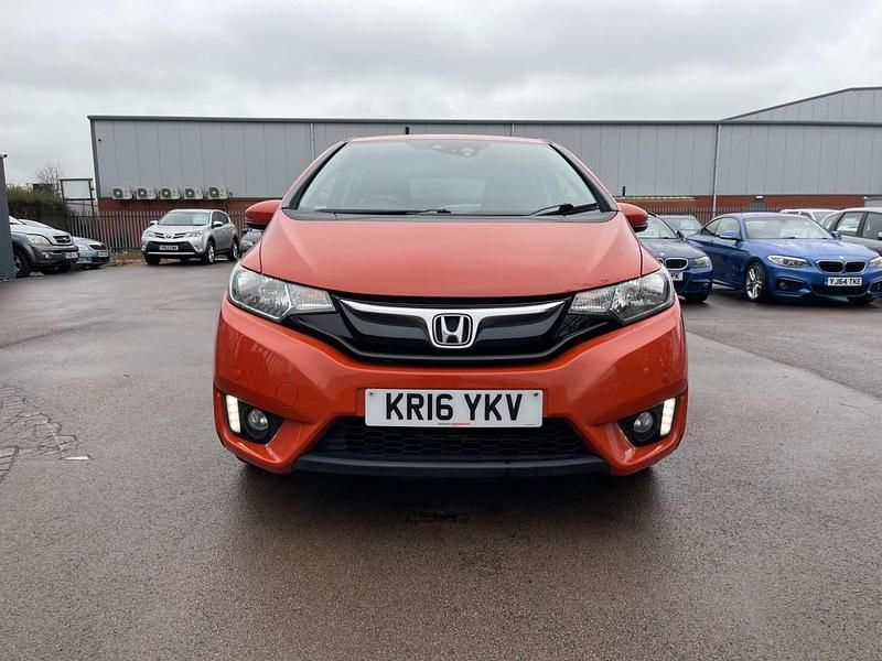 Used Honda Jazz EX 102 HP (75 kW) 2016 Orange Hatchback