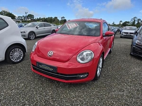 Red Used 2015 VW Beetle Design Hatchback | £7,750 (A bit pricey) - Image 1/4