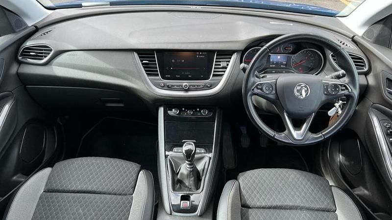 Used Vauxhall Grandland X SRi 128 HP (94 kW) 2019 Blue SUV