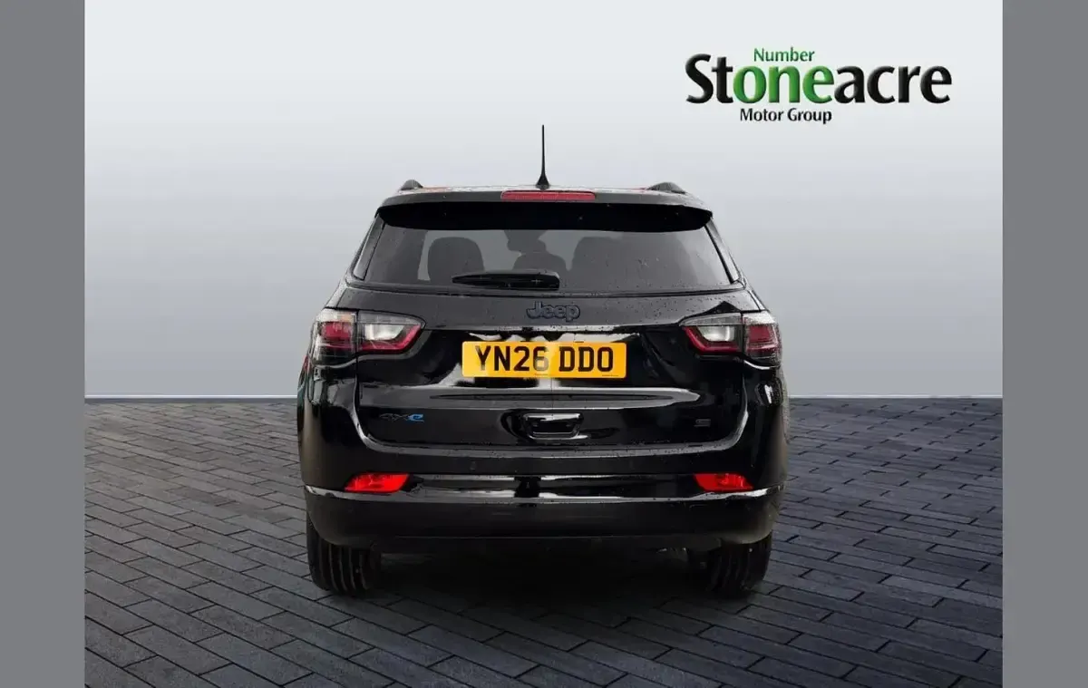 New Jeep Compass Altitude 237 HP (174 kW) 2026 Black SUV