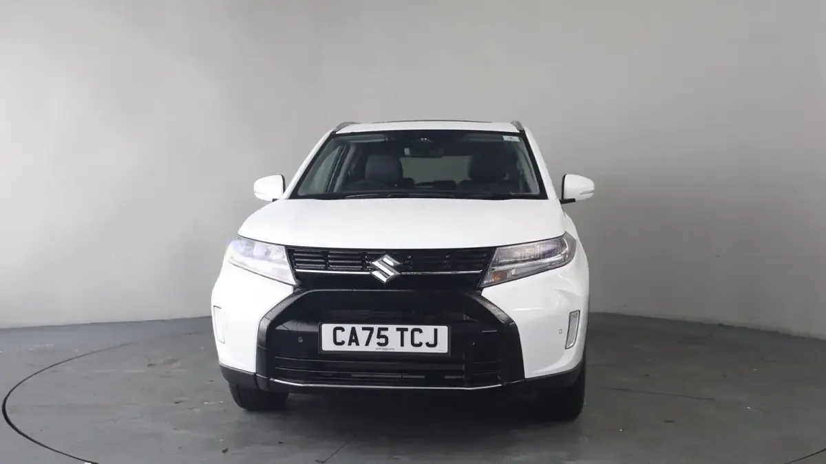New Suzuki Vitara 2025 White SUV
