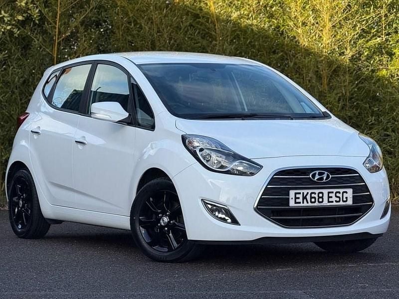 White Used 2018 Hyundai ix20 SE Hatchback | £7,390 (Good price) - Image 1/4