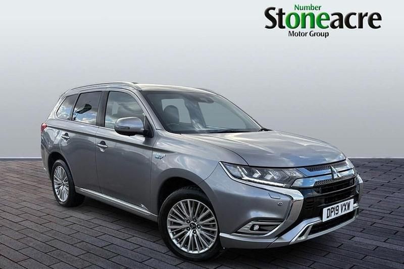 Used Mitsubishi Outlander P-HEV 174 HP (127 kW) 2019 Grey SUV