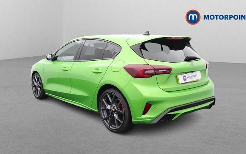Used Ford Focus ST 280 HP (205 kW) 2024 Hatchback