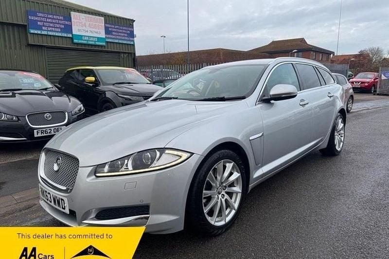 Used 2013 Jaguar XF Sportbrake Luxury Estate | £6,495 (Good price) - Image 1/1