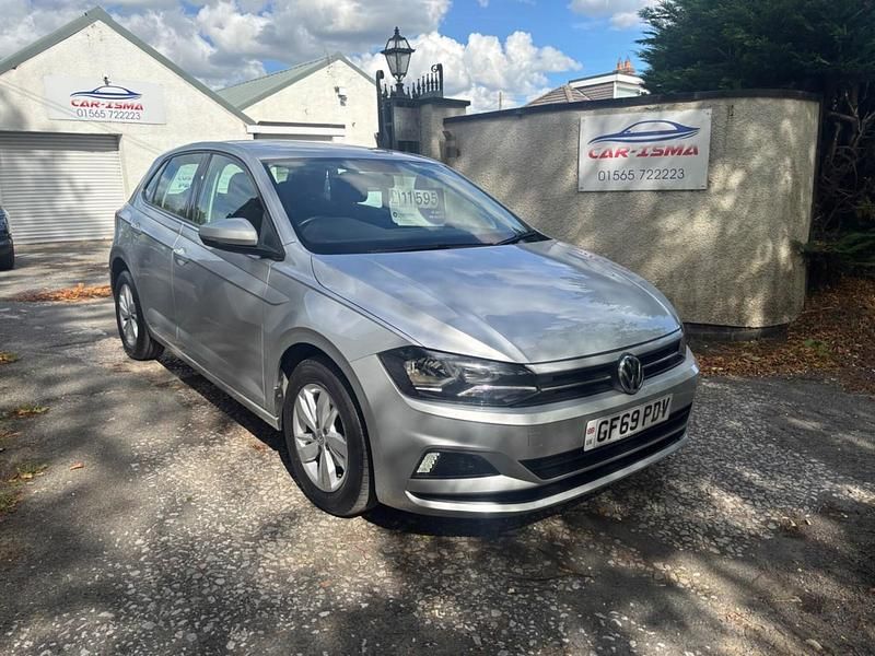 Used VW Polo SE 95 HP (69 kW) 2019 Silver Hatchback