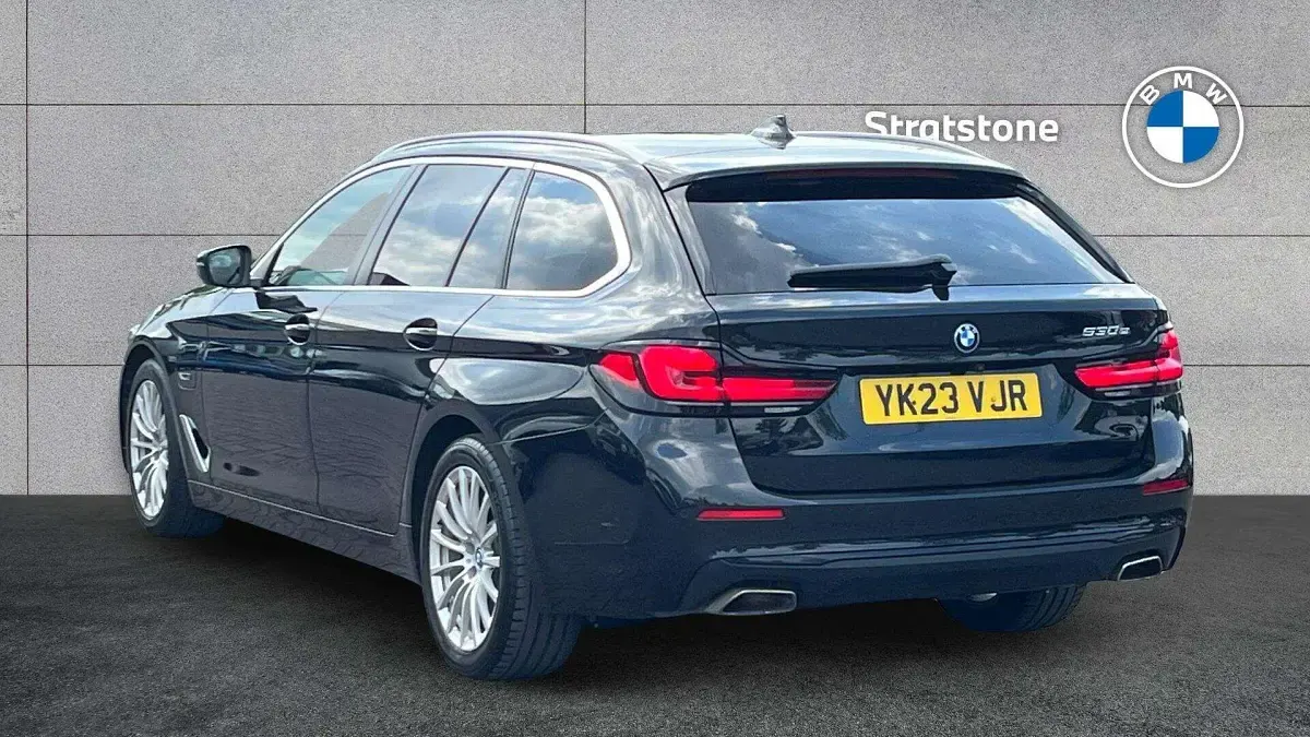 Used BMW 530e Comfort Edition 288 HP (211 kW) 2023 Black Estate