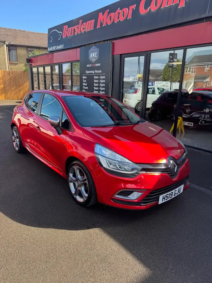 Used Renault Clio IV GT-Line 90 HP (66 kW) 2019 Red Hatchback