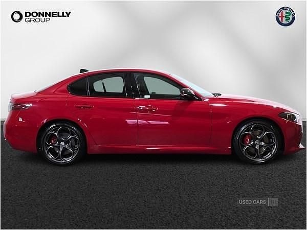 Used Alfa Romeo Giulia 280 HP (205 kW) 2025 Red/black Sedan
