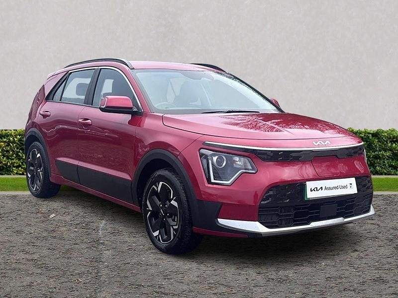 Used Kia Niro 150 kW (204 HP) 2024 Red SUV