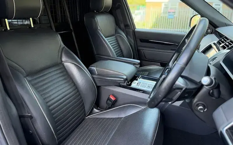 Used Land Rover Discovery HSE 258 HP (189 kW) 2018 Grey SUV