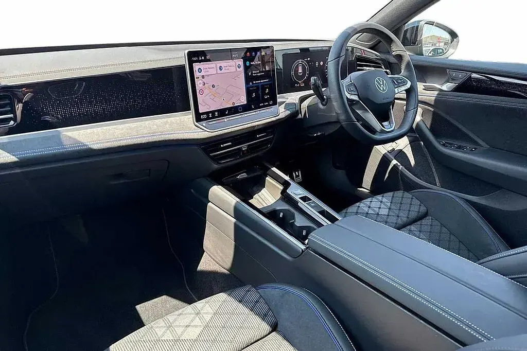 Used VW Passat 204 HP (150 kW) 2025 Estate