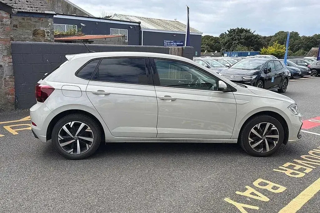 Used VW Polo 95 HP (69 kW) 2024 Hatchback