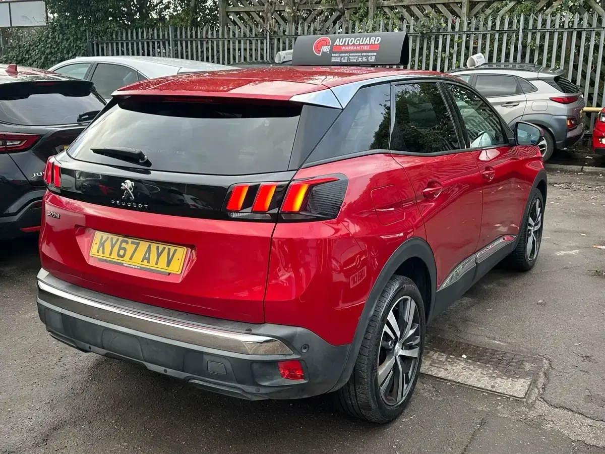 Second-hand Peugeot 3008 Allure 2017 Roșu SUV
