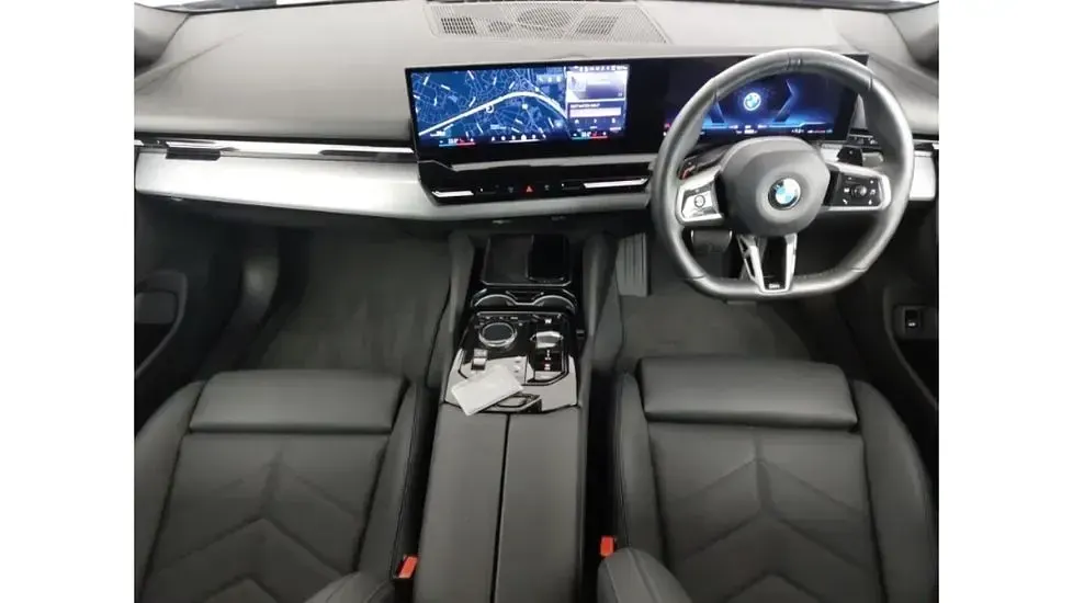 Used BMW 520 M Sport 208 HP (152 kW) 2025 Blue Sedan