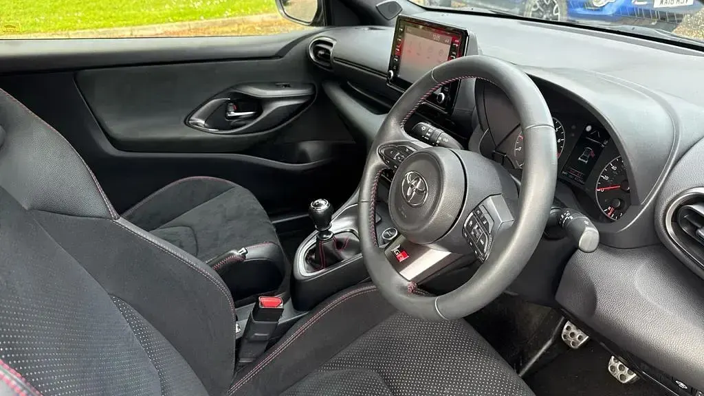Used Toyota Yaris 257 HP (189 kW) 2021 Black Hatchback