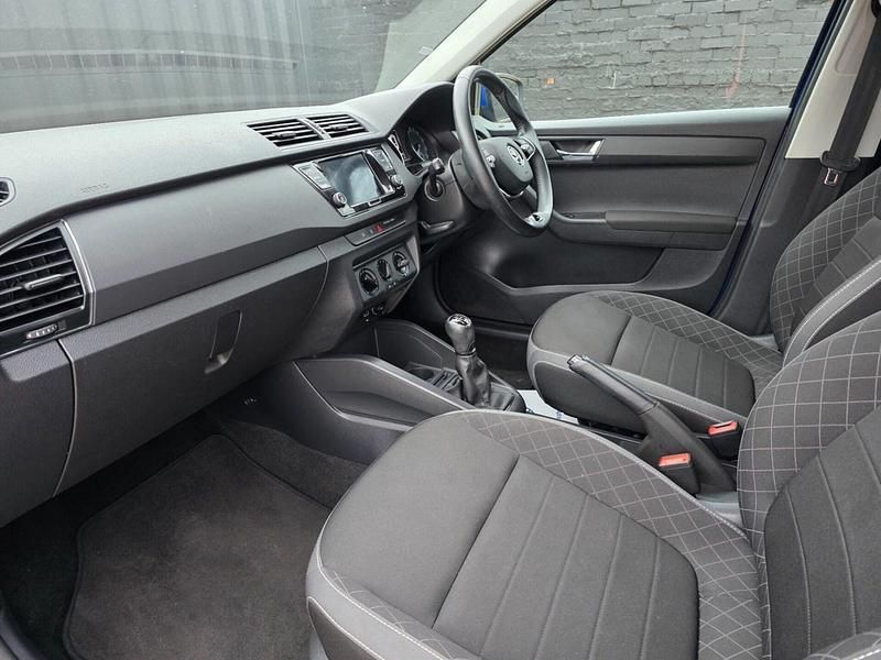 Used Skoda Fabia SE 60 HP (44 kW) 2021 Blue Hatchback