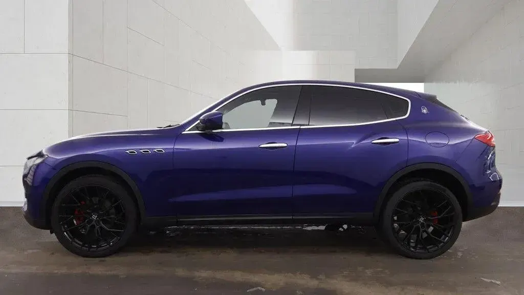Used Maserati Levante 275 HP (202 kW) 2017 Blue SUV