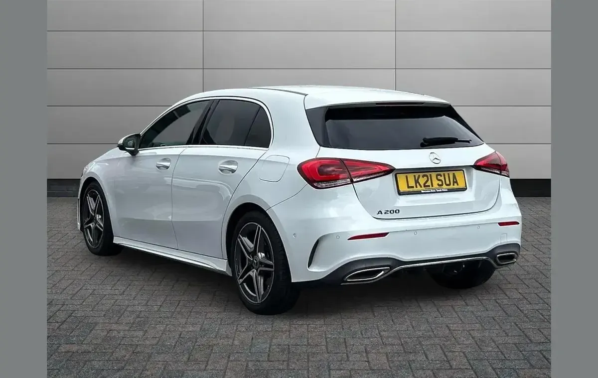 Used Mercedes A200 Executive 161 HP (118 kW) 2021 White Hatchback
